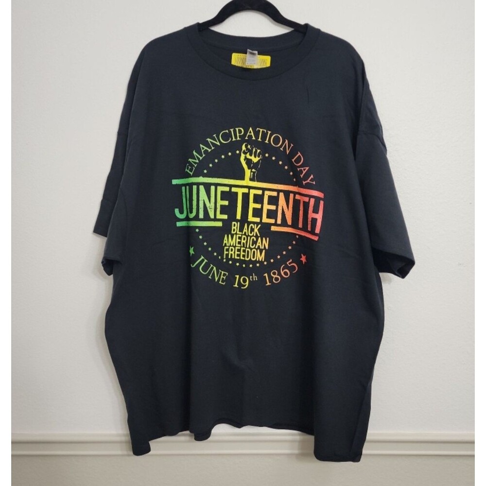 Gildan Heavy Cotton Unisex Black Juneteenth Graphic Crewneck Tee 4XL